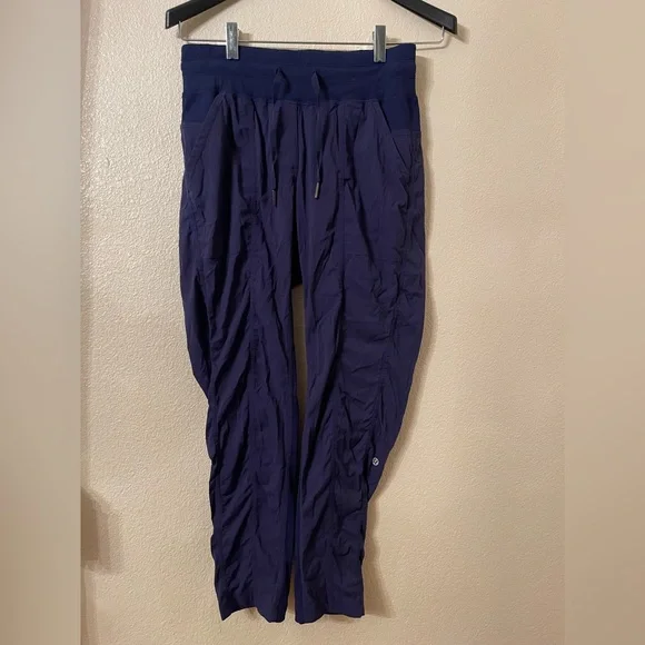 Lululemon Street To Studio Pants - Women's Size 6 - Picture 9 of 12